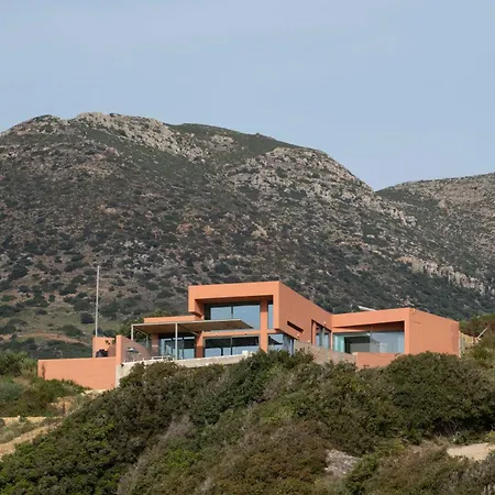Casa Tarrha- Beachfront Villa With Heated Pool Livadia  Exterior photo